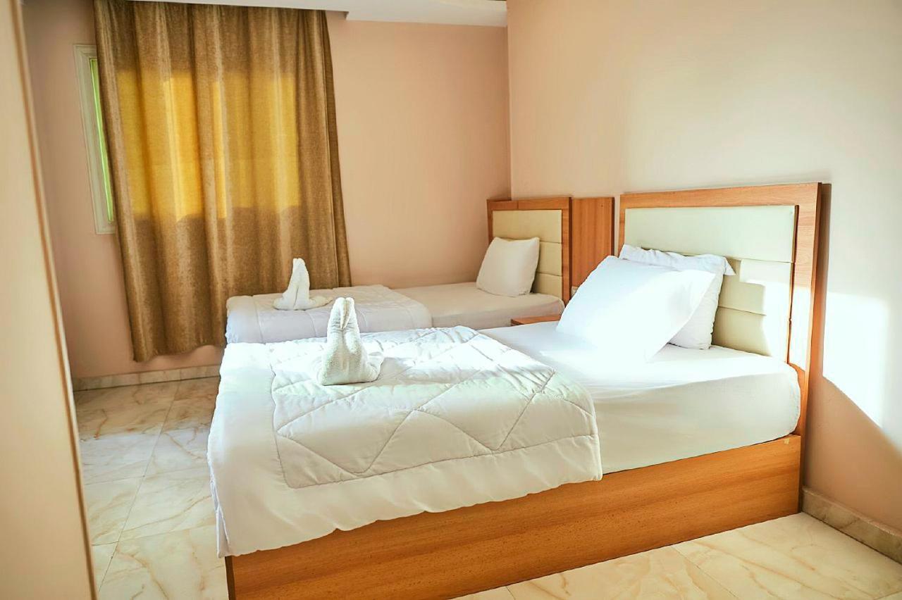 Grand Golden Pyramids View Hotel Kafrat al Jabal Exterior photo