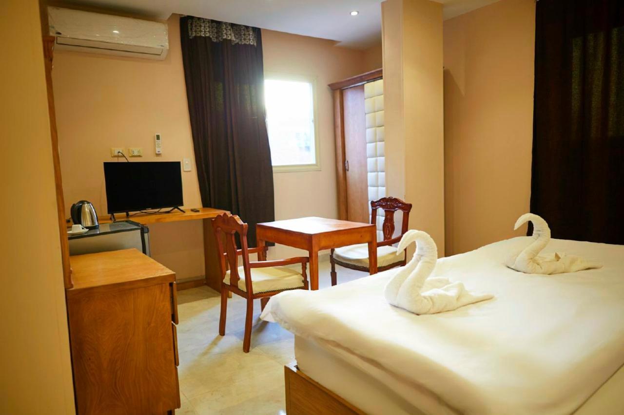 Grand Golden Pyramids View Hotel Kafrat al Jabal Exterior photo