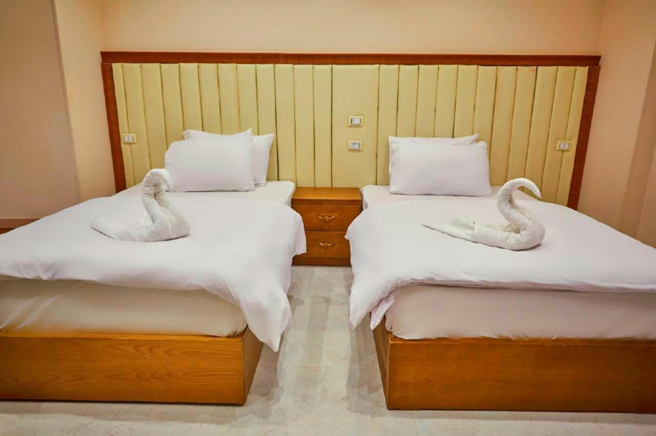 Grand Golden Pyramids View Hotel Kafrat al Jabal Exterior photo